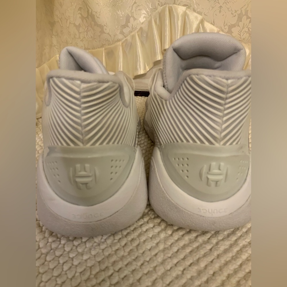 ADIDAS - Picture 12 of 14